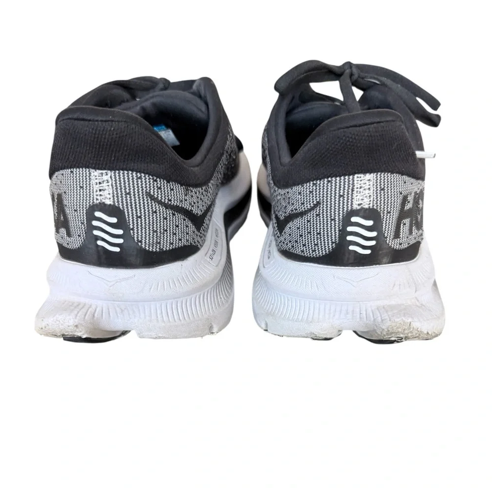 Hoka One Kawana women’s 8 lace up black & white running shoes